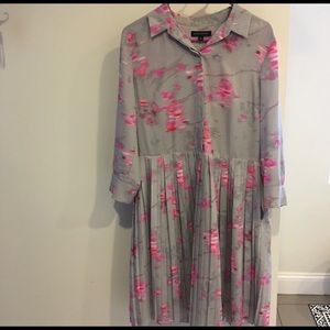 Banana Republic silk pleated dress NWOT sz 10